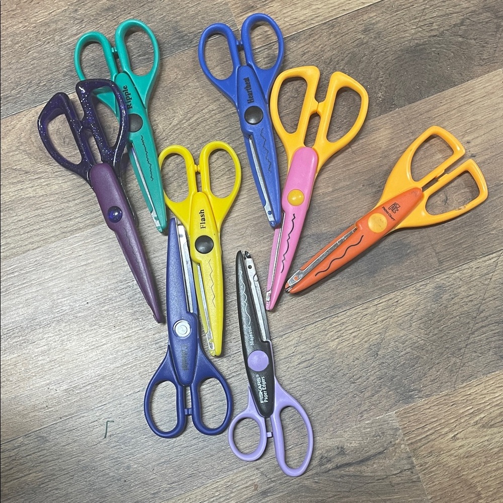 Assorted Pattern-Edge Craft Scissors - Multi-Color